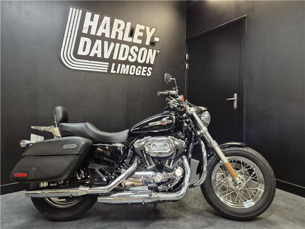 2015 HARLEY-DAVIDSON CUSTOM