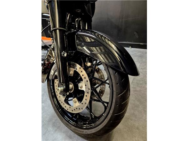 2021 HARLEY-DAVIDSON ROAD KING