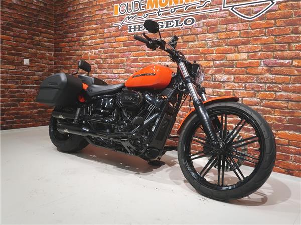 New Harley-Davidson FXBRS Breakout 114 Btw motor