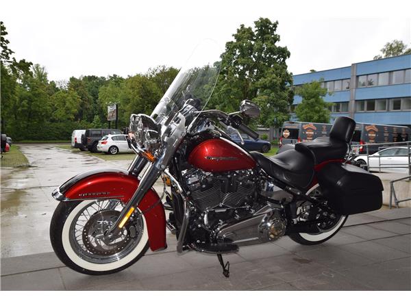 FLDE Softail DELUXE