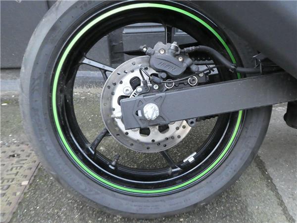 2024 Kawasaki Z7 Hybrid