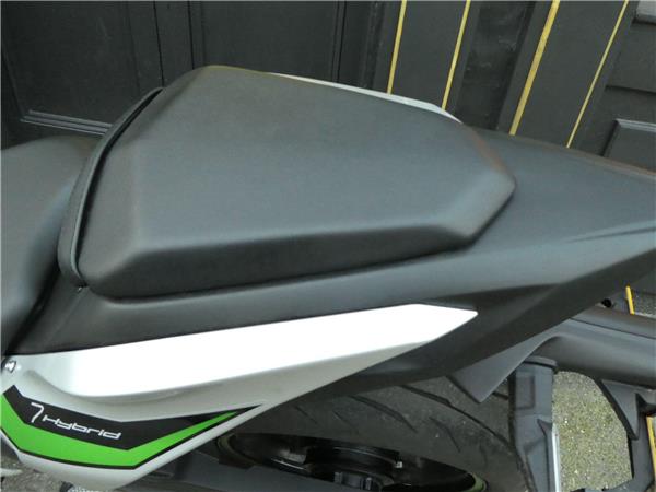 2024 Kawasaki Z7 Hybrid
