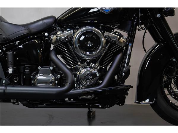 2025 harley-davidson FLHCS Heritage Classic 117