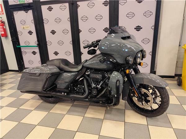 2022 Street Glide Special 114