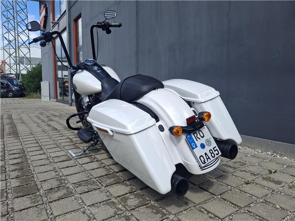 FLHRXS Road King Special 114 mit J&H Auspuff