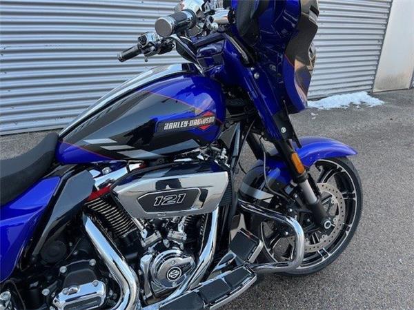 2025 Harley-Davidson CVO Street Glide FLHXSE