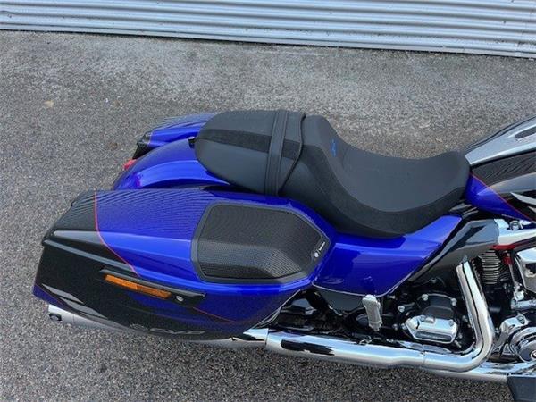 2025 Harley-Davidson CVO Street Glide FLHXSE