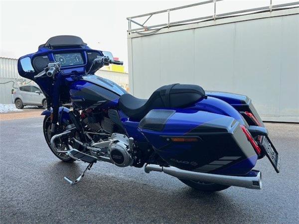 2025 Harley-Davidson CVO Street Glide FLHXSE