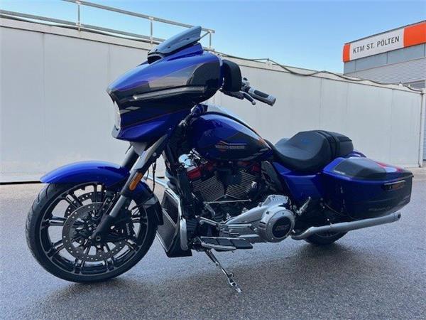 2025 Harley-Davidson CVO Street Glide FLHXSE