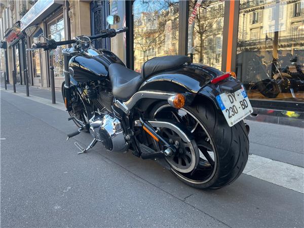 2016 HARLEY-DAVIDSON BREAKOUT