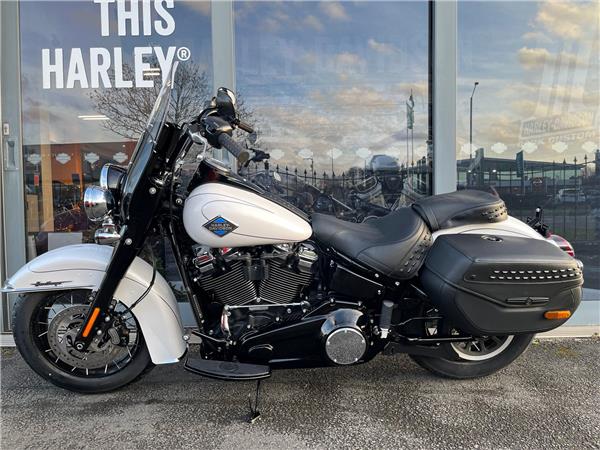 2025 HARLEY-DAVIDSON SOFTAIL FLHC HERITAGE CLASSIC