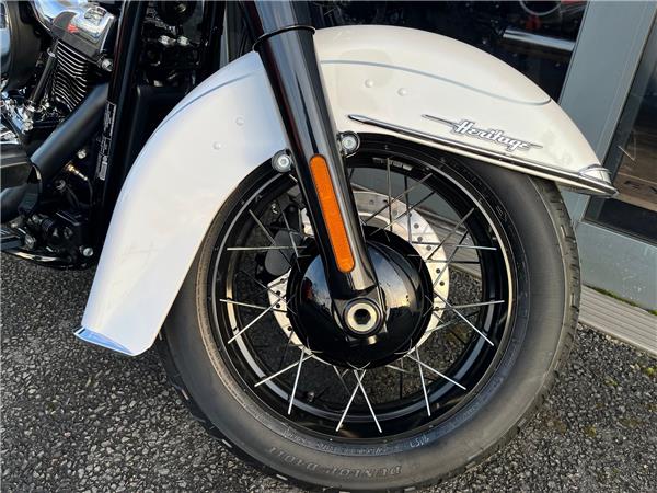 2025 HARLEY-DAVIDSON SOFTAIL FLHC HERITAGE CLASSIC