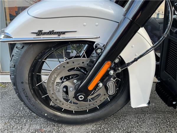 2025 HARLEY-DAVIDSON SOFTAIL FLHC HERITAGE CLASSIC