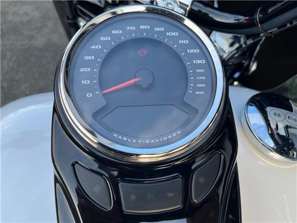 2025 HARLEY-DAVIDSON SOFTAIL FLHC HERITAGE CLASSIC