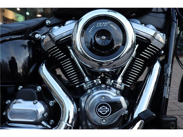 2025 HARLEY-DAVIDSON STREET BOB