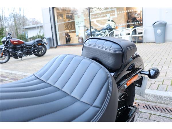 2025 HARLEY-DAVIDSON STREET BOB