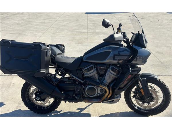 Harley-Davidson Adventure Touring Pan America Special 2022