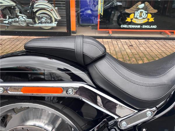 2025 HARLEY-DAVIDSON FAT BOY