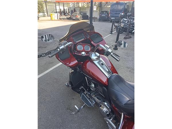 Harley-Davidson CVO Road Glide FLTRUSE  - 2015