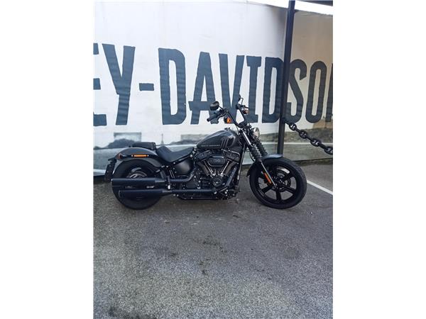 Harley-Davidson Softail-Cruiser Street Bob - 2022