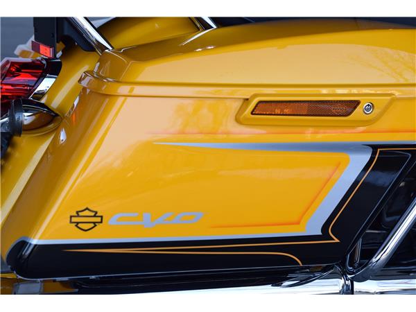 FLTRKSE CVO  Road Glide Limited