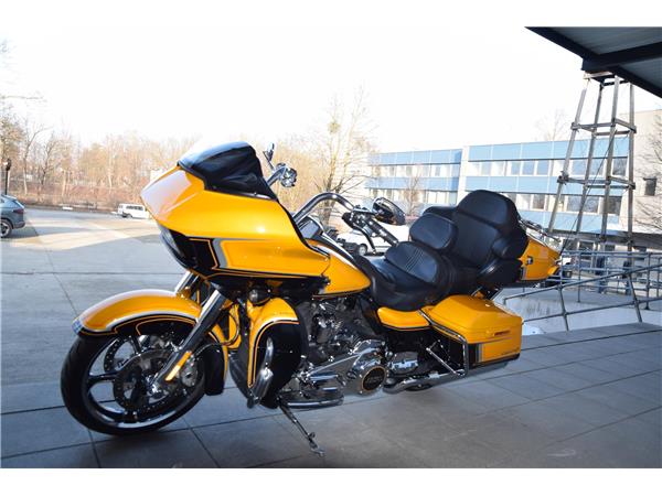 FLTRKSE CVO  Road Glide Limited