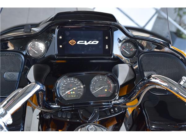 FLTRKSE CVO  Road Glide Limited