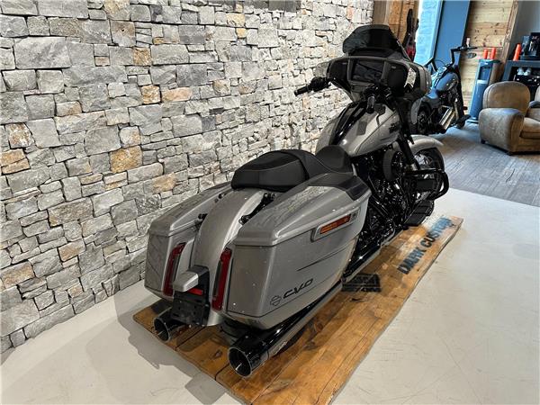 2023 harley-davidson FLHXSE Street Glide CVO 121