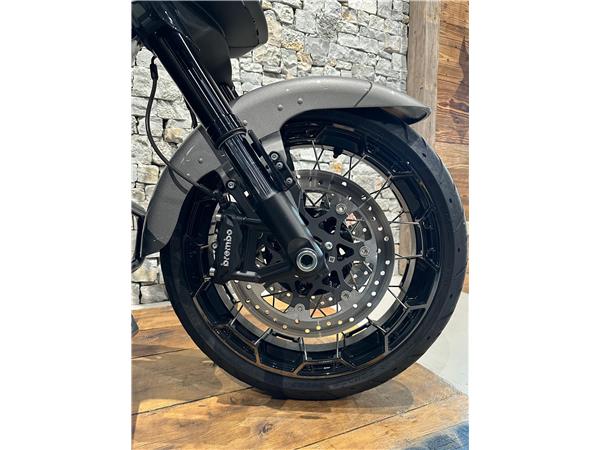 2023 harley-davidson FLHXSE Street Glide CVO 121