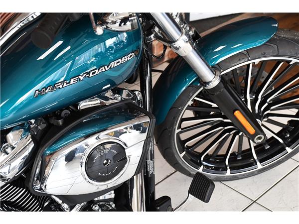 2026 HARLEY-DAVIDSON BREAKOUT 117