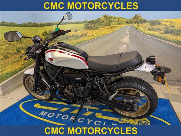  Yamaha XSR700 XSR 700 Xtribute