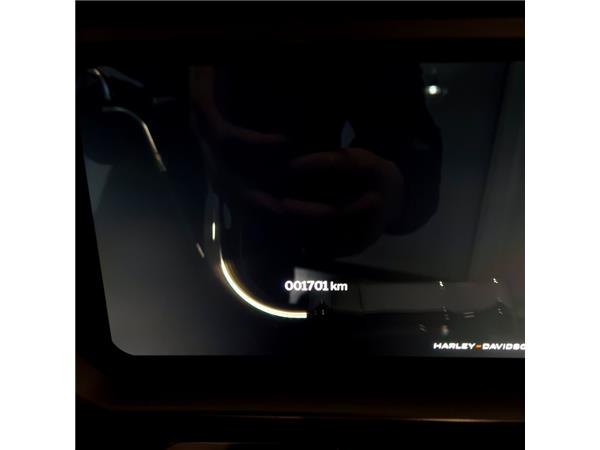 HARLEY-DAVIDSON ROAD GLIDE