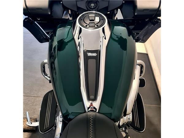 HARLEY-DAVIDSON ROAD GLIDE