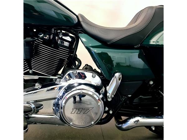 HARLEY-DAVIDSON ROAD GLIDE