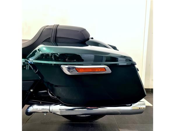 HARLEY-DAVIDSON ROAD GLIDE