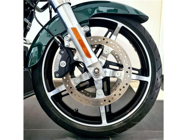 HARLEY-DAVIDSON ROAD GLIDE