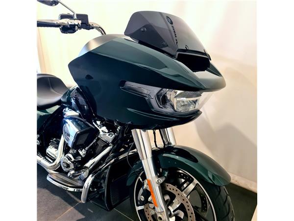 HARLEY-DAVIDSON ROAD GLIDE