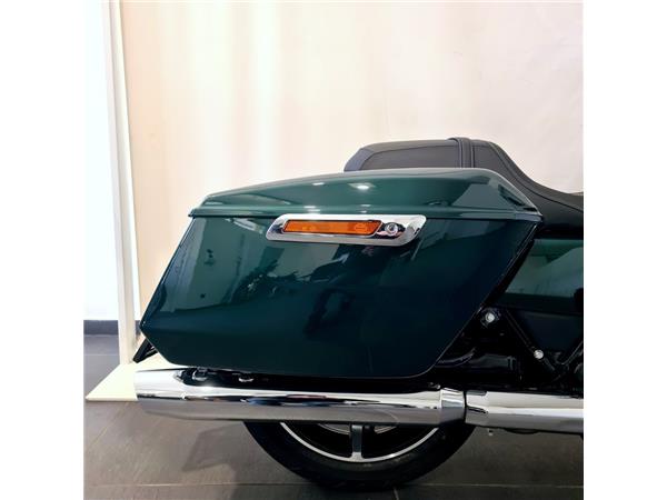 HARLEY-DAVIDSON ROAD GLIDE