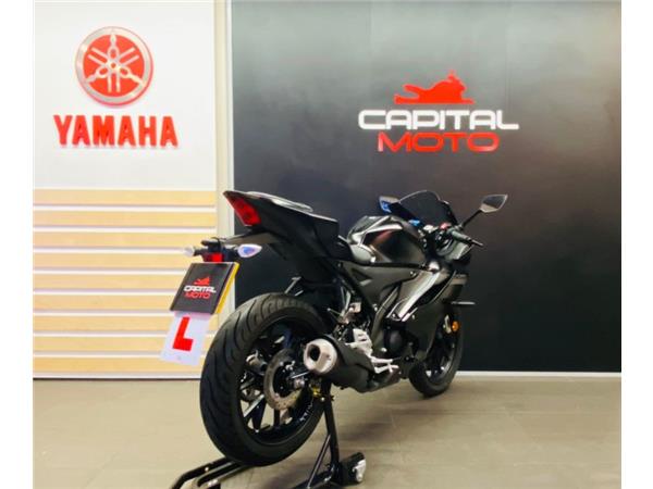 2025 Yamaha YZF-R125 BLACK