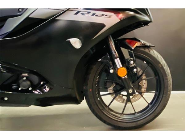 2025 Yamaha YZF-R125 BLACK
