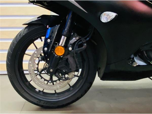 2025 Yamaha YZF-R125 BLACK
