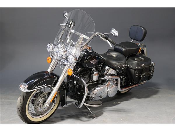 2015 HARLEY-DAVIDSON SOFTAIL FLSTC HERITAGE SOFTAIL CLASSIC