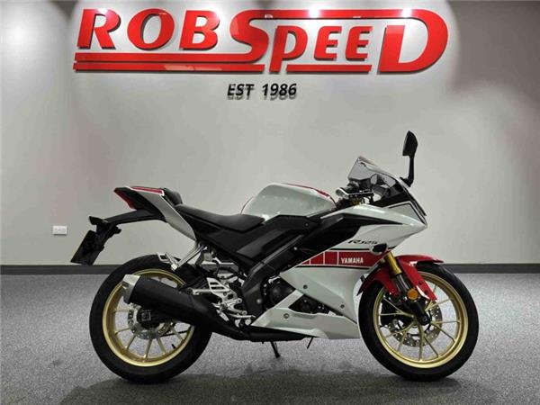 2022 Yamaha YZF R125 White