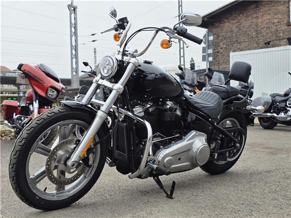 2022 Softail Standard