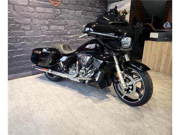 Street Glide FLHX