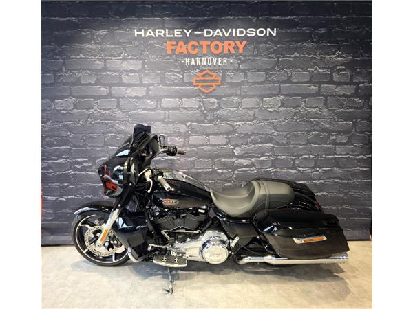 Street Glide FLHX