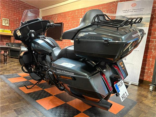 FLHXU Street Glide Ultra\\