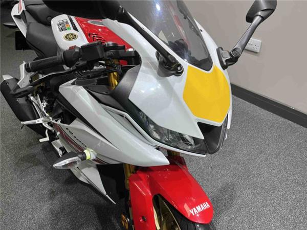 2022 Yamaha YZF R125 White