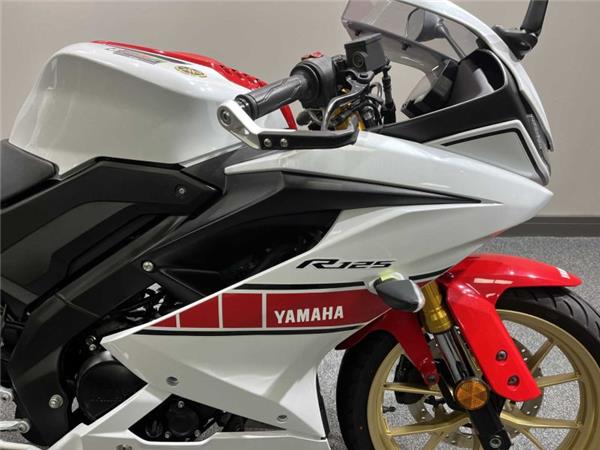 2022 Yamaha YZF R125 White