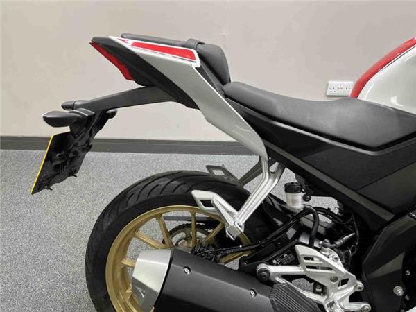 2022 Yamaha YZF R125 White